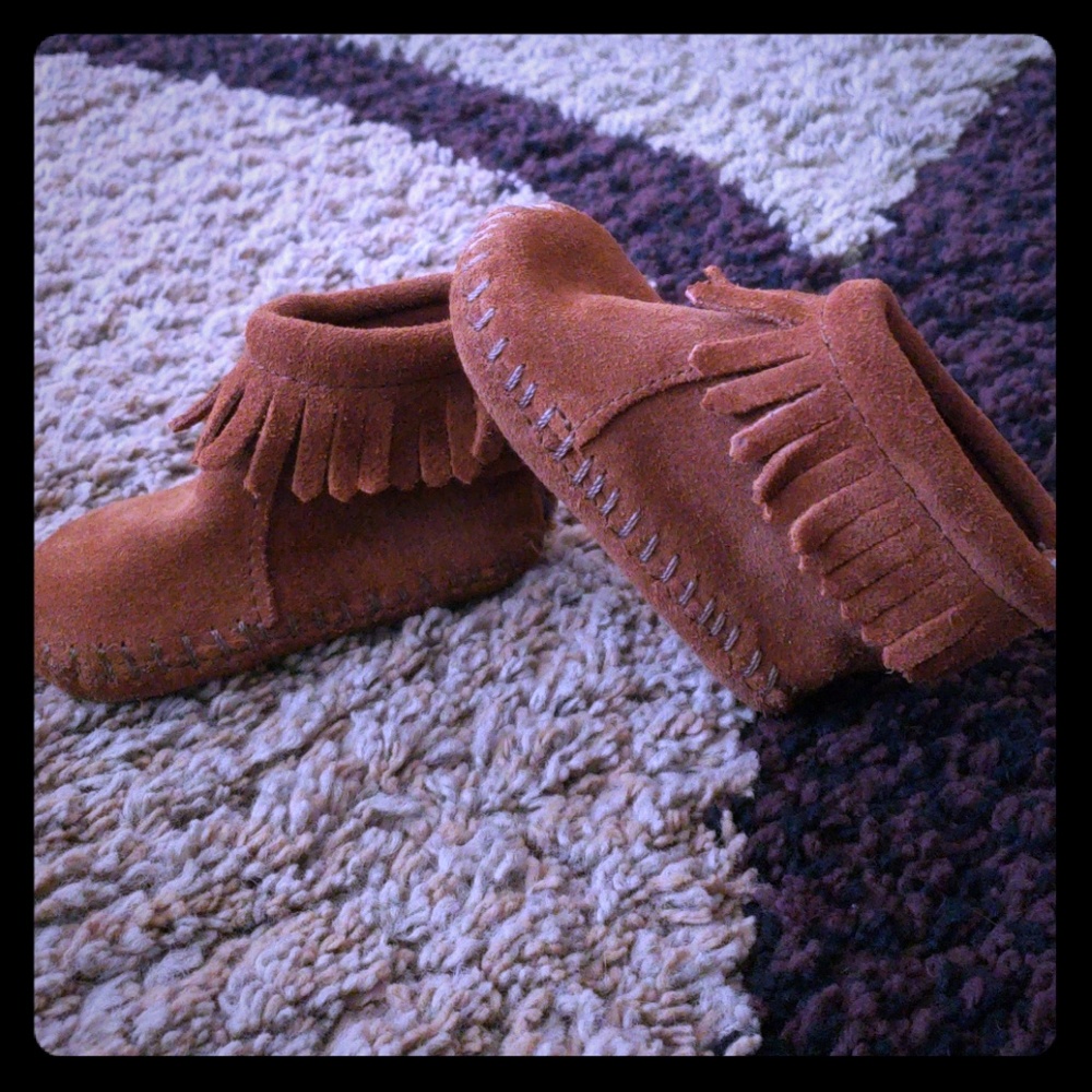 Girls moccasins